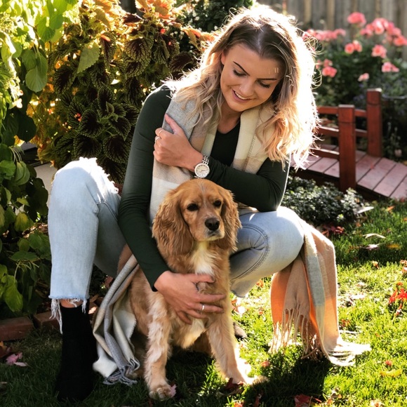 Meet your Posher, Jennifer - Picture 1 of 1